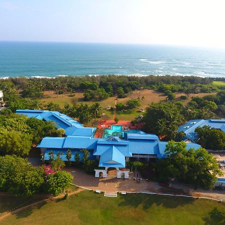 The Oasis Beach Resort Hambantota Extérieur photo
