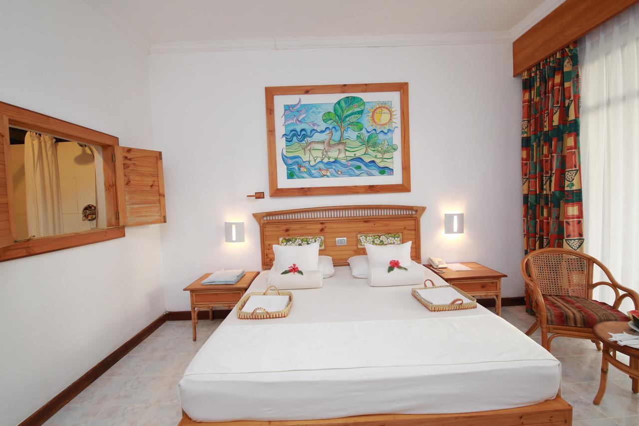 The Oasis Beach Resort Hambantota Extérieur photo