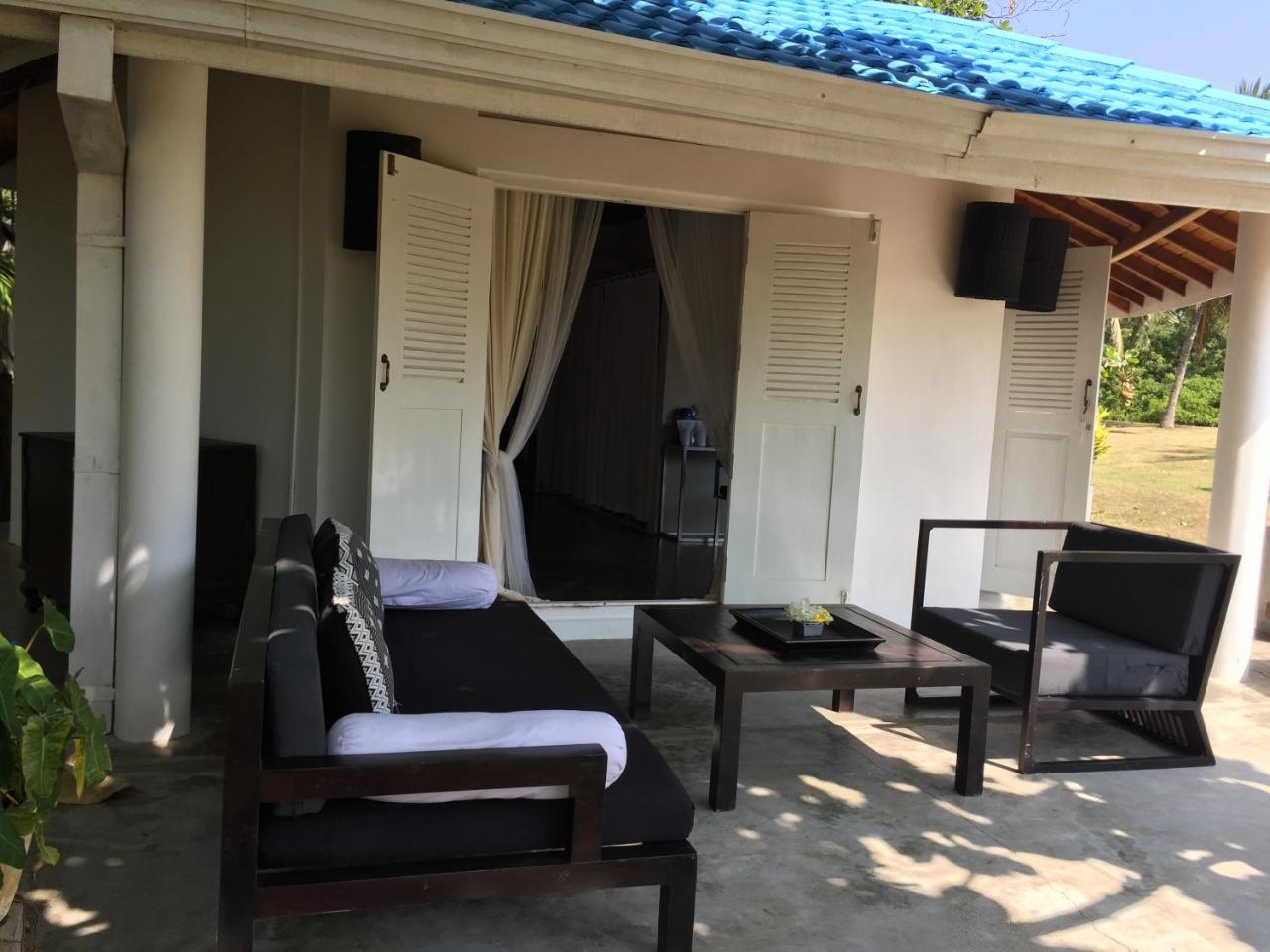 The Oasis Beach Resort Hambantota Extérieur photo